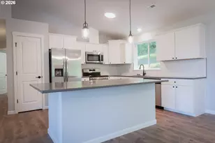 92402 Abbott Rd, Astoria, OR 97103 - Photo 9