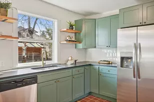 3755 SE Lincoln St, Portland, OR 97214 - Photo 15