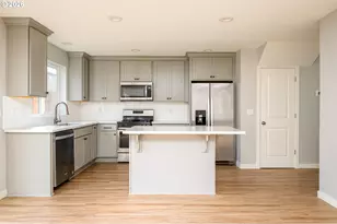 15572 Bachelor Ave, Sandy, OR 97055 - Photo 7