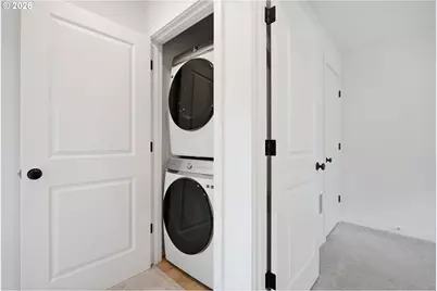 12078 SE Pine St, Portland, OR 97216 - Photo 19