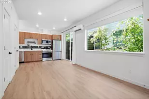 12078 SE Pine St, Portland, OR 97216 - Photo 5