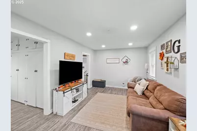 1804 Z Ave, La Grande, OR 97850 - Photo 3