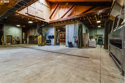 50 E 11th Ave, Eugene, OR 97401 - Photo 11