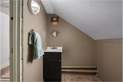 6056 NE Willow St, Portland, OR 97213 - Photo 23