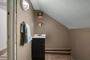 6056 NE Willow St, Portland, OR 97213 - Photo 23