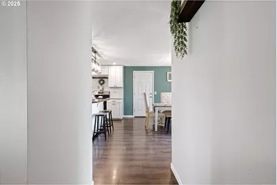 34127 El Manor Ave, Eugene, OR 97405 - Photo 15