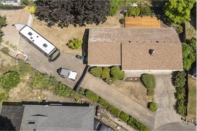 19565 SW Southview Pl, Beaverton, OR 97078 - Photo 27
