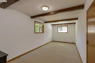 19565 SW Southview Pl, Beaverton, OR 97078 - Photo 11
