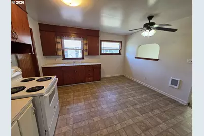 1305 8th Ave, Longview, WA 98632 - Photo 15