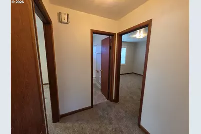 1305 8th Ave, Longview, WA 98632 - Photo 11