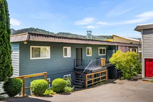 8521 N Edison St, Portland, OR 97203 - Photo 3