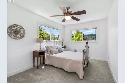 8521 N Edison St #A7, Portland, OR 97203 - Photo 9