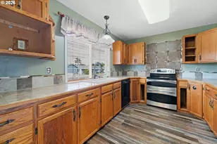 1615 Johnson St, North Bend, OR 97459 - Photo 19