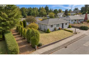 1615 Johnson St, North Bend, OR 97459 - Photo 3