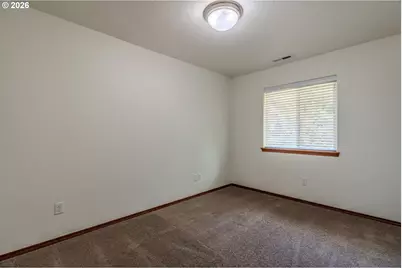 2013 NW Bella Vista Dr, Gresham, OR 97030 - Photo 27