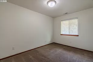 2013 NW Bella Vista Dr, Gresham, OR 97030 - Photo 27