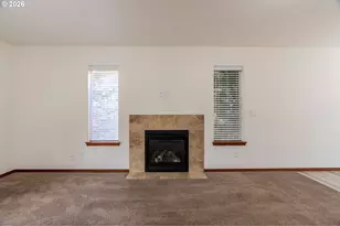2013 NW Bella Vista Dr, Gresham, OR 97030 - Photo 13