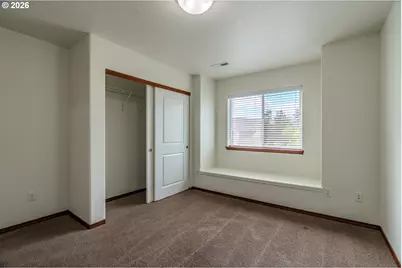 2013 NW Bella Vista Dr, Gresham, OR 97030 - Photo 23