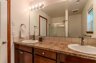 2013 NW Bella Vista Dr, Gresham, OR 97030 - Photo 21