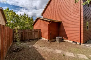 2013 NW Bella Vista Dr, Gresham, OR 97030 - Photo 35