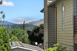 1502 Lincoln St, Hood River, OR 97031 - Photo 39