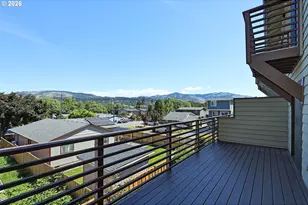1502 Lincoln St, Hood River, OR 97031 - Photo 11