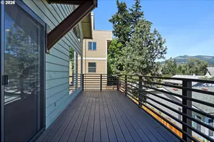 1502 Lincoln St, Hood River, OR 97031 - Photo 11