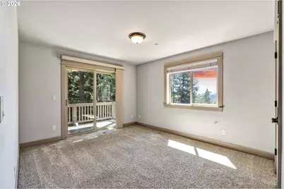 13370 SE Woodland Cir, Happy Valley, OR 97086 - Photo 23