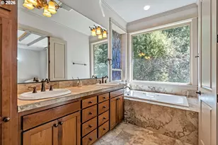13370 SE Woodland Cir, Happy Valley, OR 97086 - Photo 19