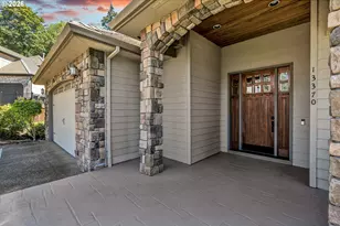 13370 SE Woodland Cir, Happy Valley, OR 97086 - Photo 3