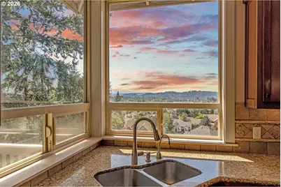 13370 SE Woodland Cir, Happy Valley, OR 97086 - Photo 13