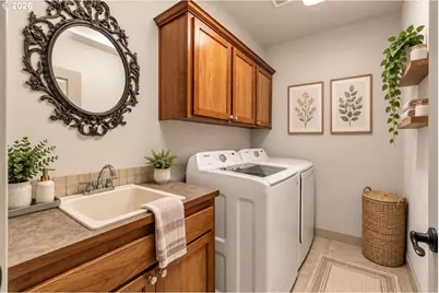13370 SE Woodland Cir, Happy Valley, OR 97086 - Photo 33