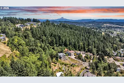13370 SE Woodland Cir, Happy Valley, OR 97086 - Photo 13