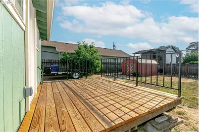 423 NE Main St, Estacada, OR 97023 - Photo 21