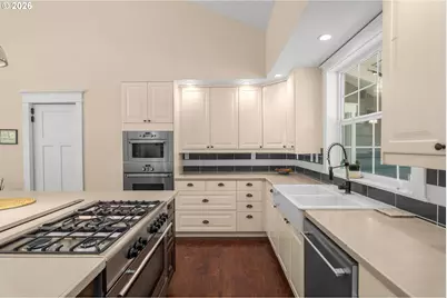 2834 Glenmorrie Dr, Lake Oswego, OR 97034 - Photo 11