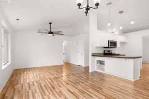 1237 S 7th St, Independence, OR 97351 - Photo 9