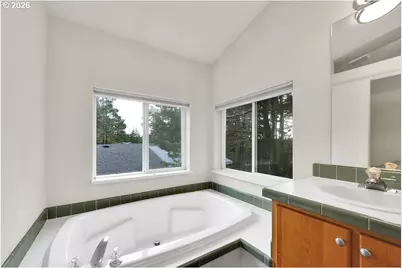 301 Manzanita Dr, Florence, OR 97439 - Photo 35