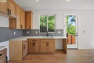 2902 E McLoughlin Blvd, Vancouver, WA 98661 - Photo 35
