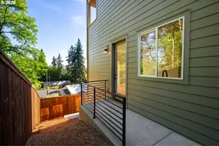 2902 E McLoughlin Blvd, Vancouver, WA 98661 - Photo 31