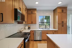 2902 E McLoughlin Blvd, Vancouver, WA 98661 - Photo 5
