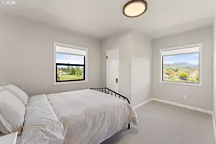 1030 SW River Mist Ln, Grants Pass, OR 97527 - Photo 19