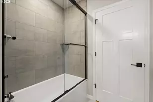 1030 SW River Mist Ln, Grants Pass, OR 97527 - Photo 17