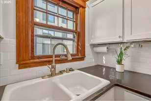 1937 NW Johnson St, Portland, OR 97209 - Photo 17