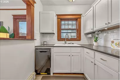 1937 NW Johnson St #3, Portland, OR 97209 - Photo 15