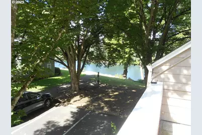 8425 SW Curry Dr, Wilsonville, OR 97070 - Photo 5