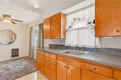 1915 General Anderson Ave, Vancouver, WA 98661 - Photo 7