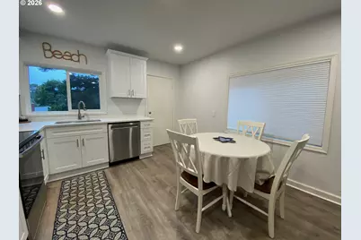 1366 SW Alicia Ln, Waldport, OR 97394 - Photo 21