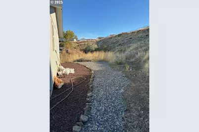 3108 SW River View Dr, Pendleton, OR 97801 - Photo 31