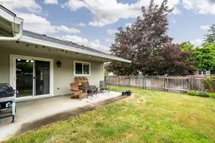 25234 Tyro Ave, Veneta, OR 97487 - Photo 23