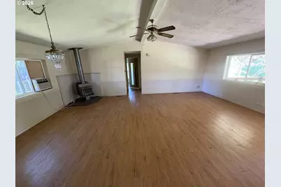 92008 Maple Ln, Springfield, OR 97478 - Photo 7